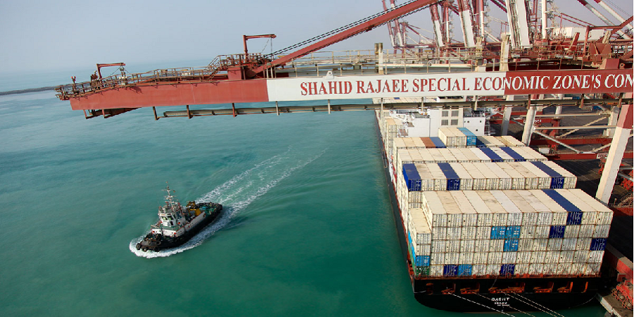 آغاز تخلیه ۶۷ هزار تن شکر خام در بندر شهید رجایی