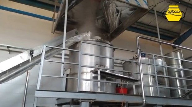 تولید شیره خرما